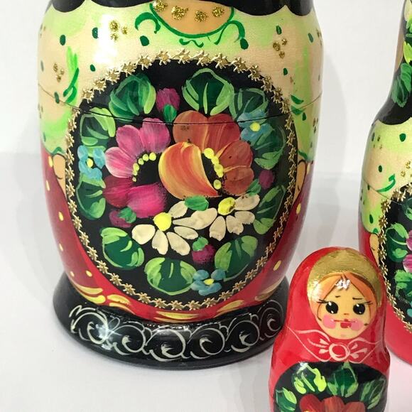 Signed Set of 5 Vintage Nesting Doll Matryoshka Russian Hand Painted Gold Gilt - Picture 6 of 16